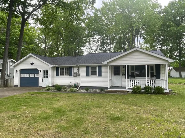 125 McDonald Dr, Houghton Lake, MI 48629