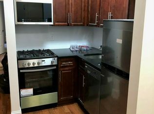 208 W 104th St APT 2B, New York, NY 10025
