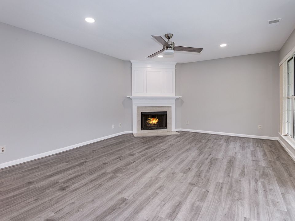 1st image of 11205 Rienzi Pl APT 202