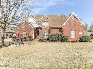 592 Rowan Oak Pl, Hernando, MS 38632