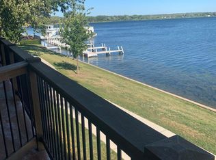 2400 E Geneva St #1221, Delavan, WI
