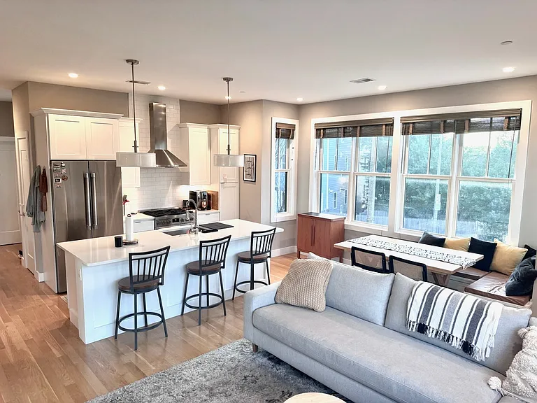 3 Dorset St #1 — Photo 14
