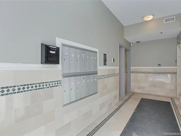 16-18 Ann St #26 — Photo 13