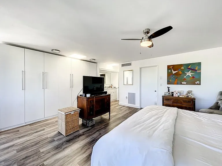 1100 SE 5th Ct #55 — Photo 34