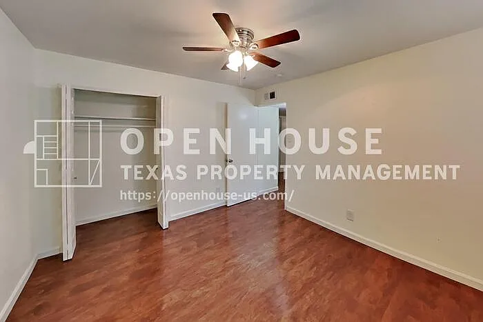 5045 Thompson Dr — Photo 16