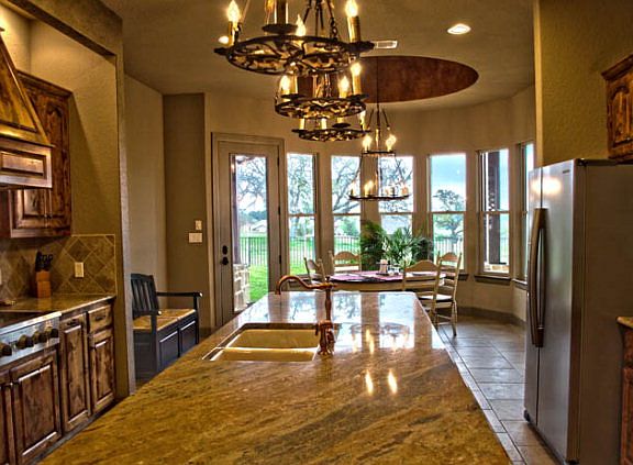 2nd image of 4043 Comanche Trace Dr
