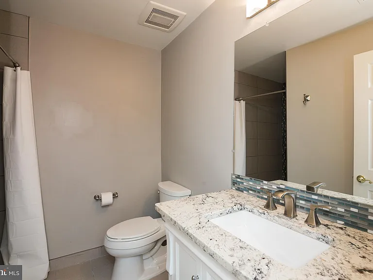 5920 Maplewood Park Pl — Photo 23