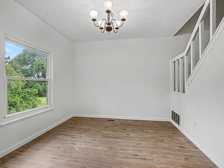 7711 Brams Hill Dr — Photo 17