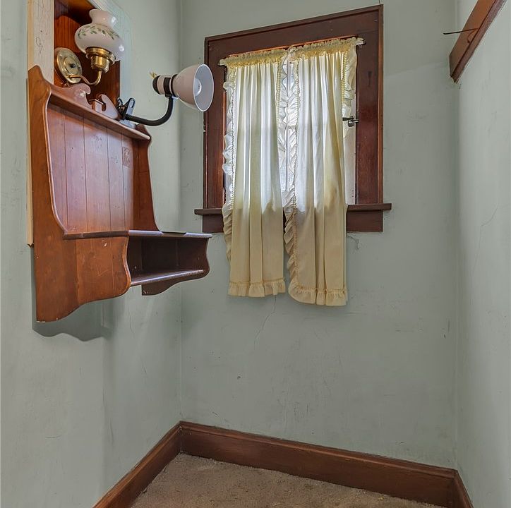 10th image of 613 Briarcliff Dr