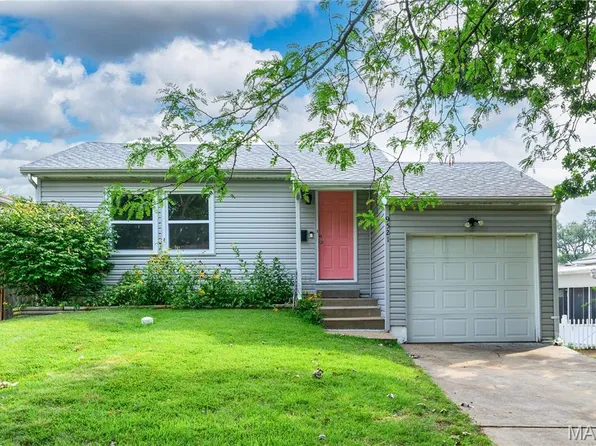 9521 Cloverhurst Dr, Saint Louis, MO 63123