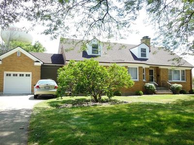 110 S 11th St, St Charles, IL, 60174