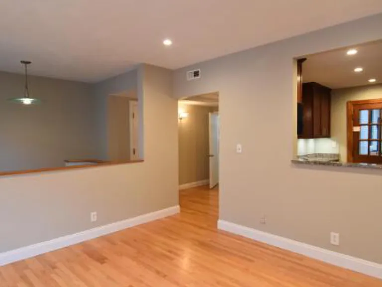 84 Gordon St #206 — Photo 4