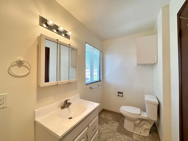 1206-1262 SE Maple St — Photo 32