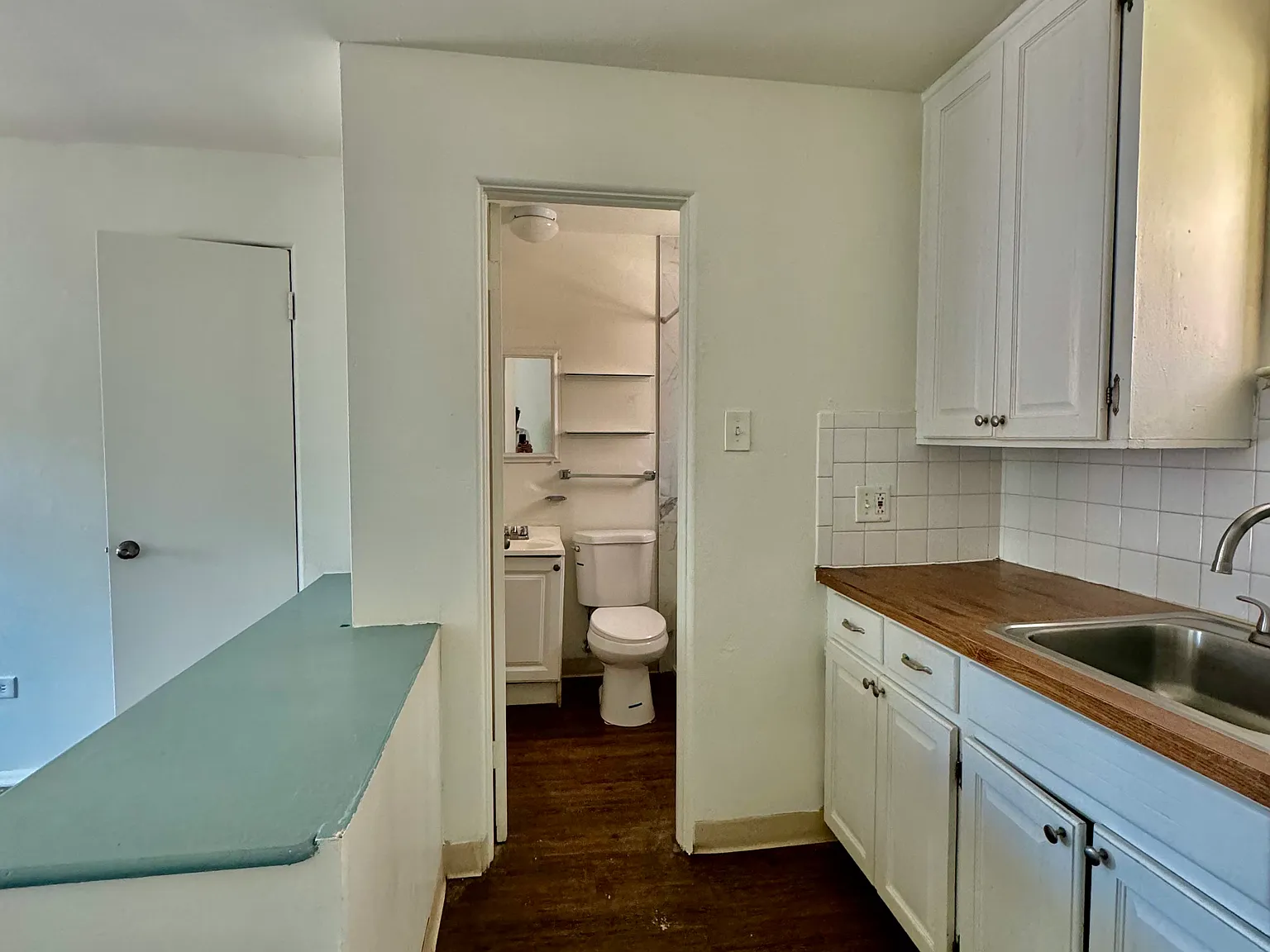 Studio, 400 sqft, $950 — Photo 4
