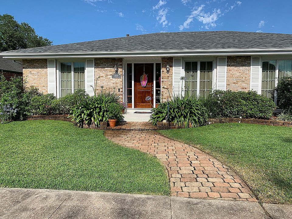 1st image of 3809 N Turnbull Dr