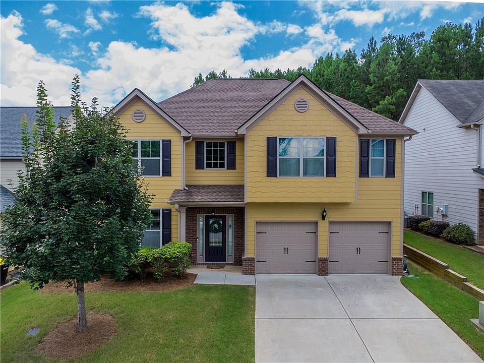 1st image of 47 Maple Hill Dr