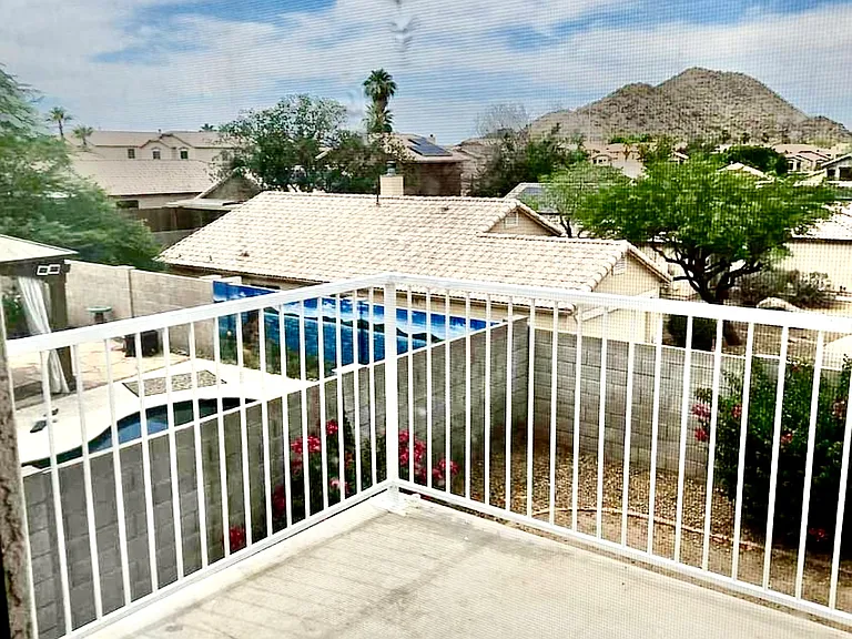 2040 E Behrend Dr — Photo 15