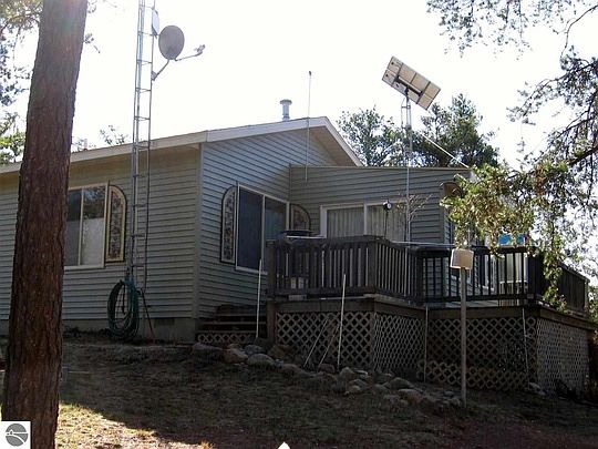 2nd image of 5980 Polecat Ln