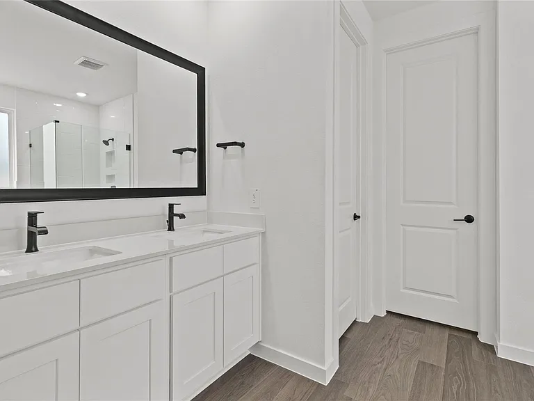 4009 Pear Tree Way — Photo 11