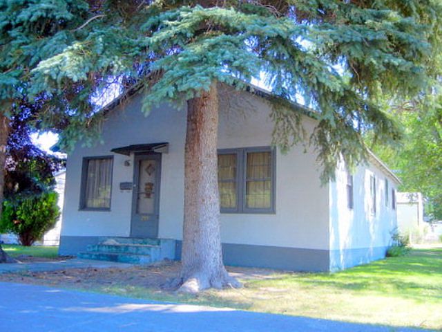 1st image of 299 W 18th St