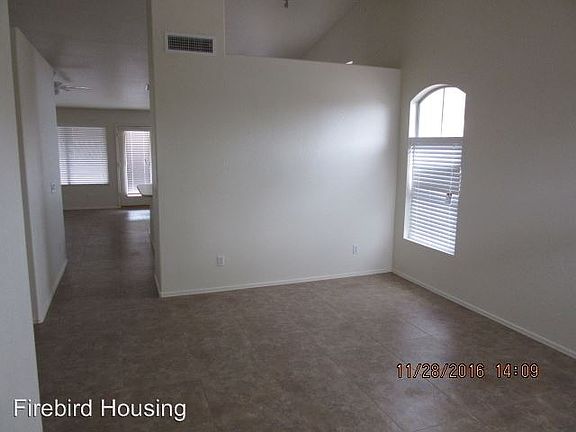 3rd image of 1258 W Macaw Dr