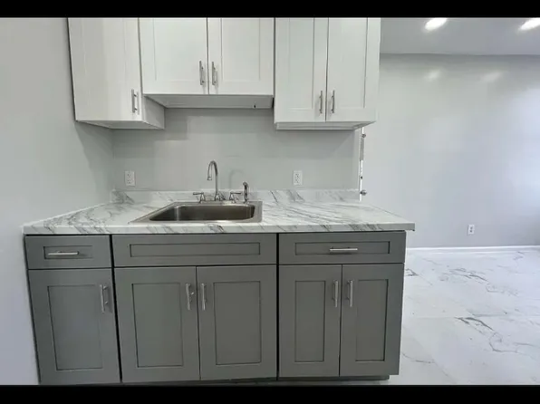 675 John F Kennedy Blvd #6A, Bayonne, NJ 07002