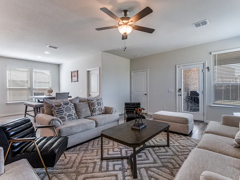 8715 Royal Star Rd — Photo 11