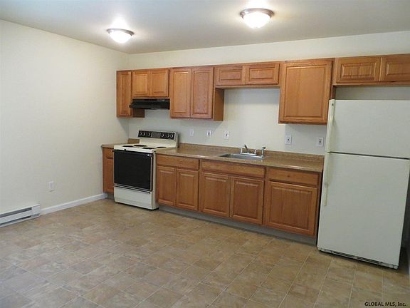 3rd image of 1779 Central Ave APT 5