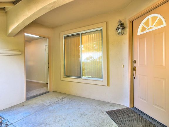 4th image of 16971 Sugarpine Dr