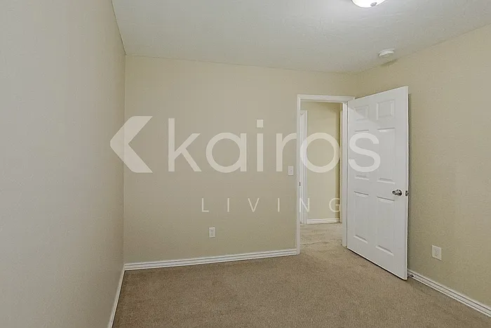 4209 Snowy Owl Dr — Photo 10
