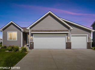 723 NE Whitetail Dr, Ankeny, IA 50021