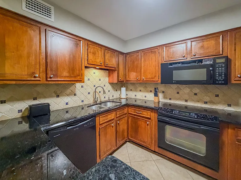 2574 Marilee Ln #23 — Photo 6
