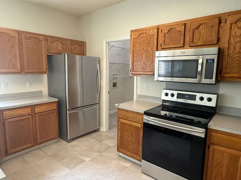 4527 Appley Mead Ln — Photo 9