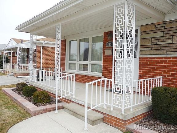 2nd image of 24554 Petersburg Ave