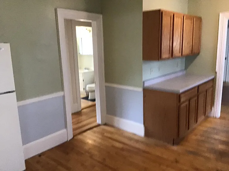 532 Brighton Ave — Photo 2
