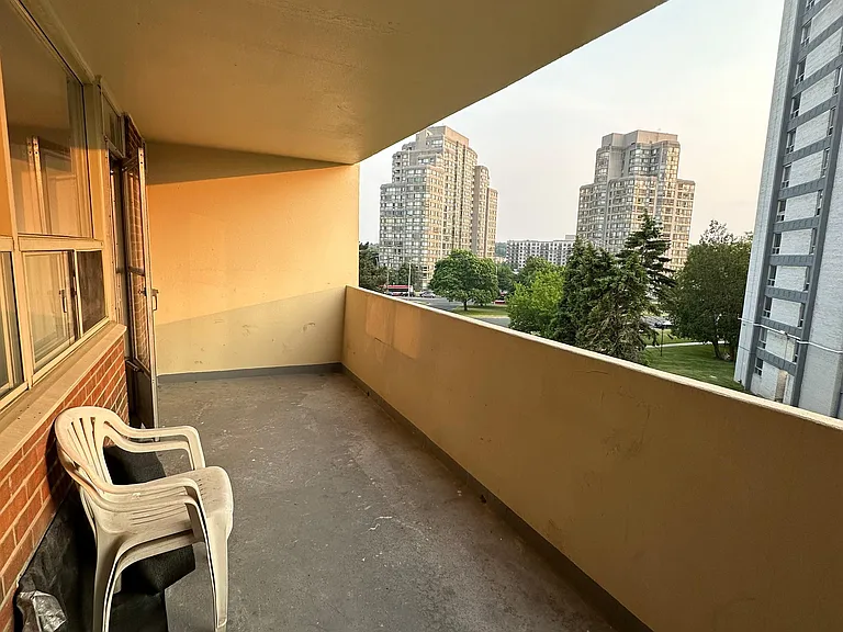3420 Eglinton Ave E #404 — Photo 2