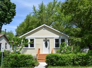 12 Covington Rd, Fox Lake, IL 60020