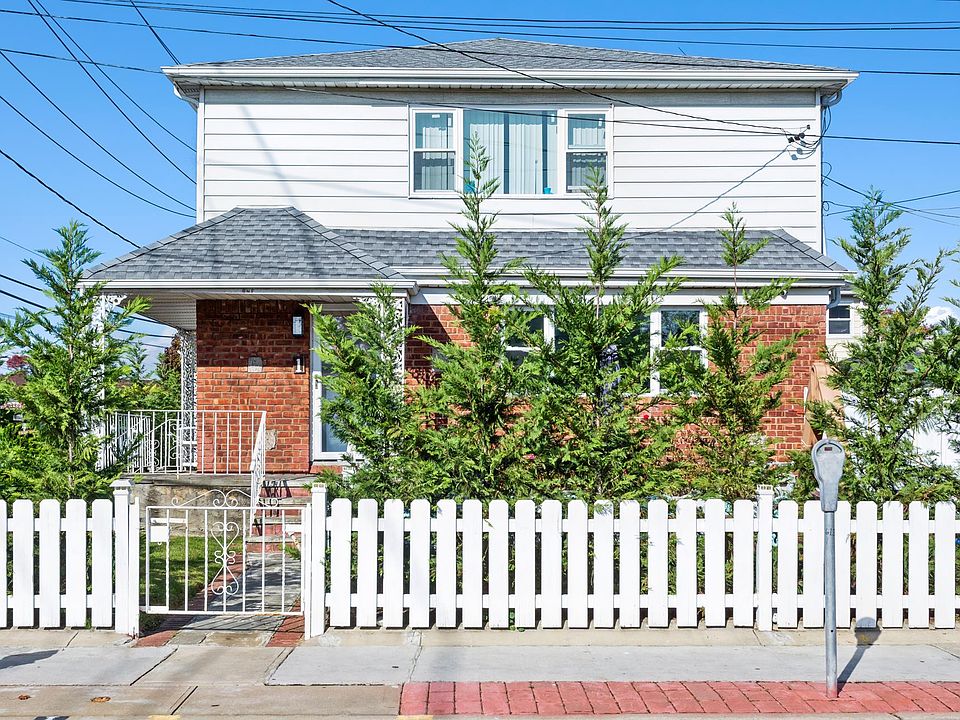 1st image of 195 Munro Blvd