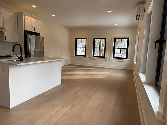5th image of 379 Piermont Ave Floor 2