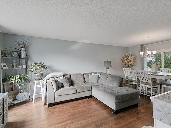 3rd image of 4528 35th Ave NW