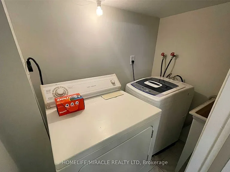 6 Sweet Briar Ln #BASEMENT — Photo 14