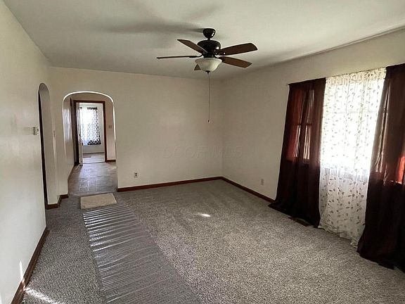 2nd image of 630 W Broadway St