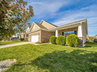 16592 Branham Dr, Fishers, IN 46040