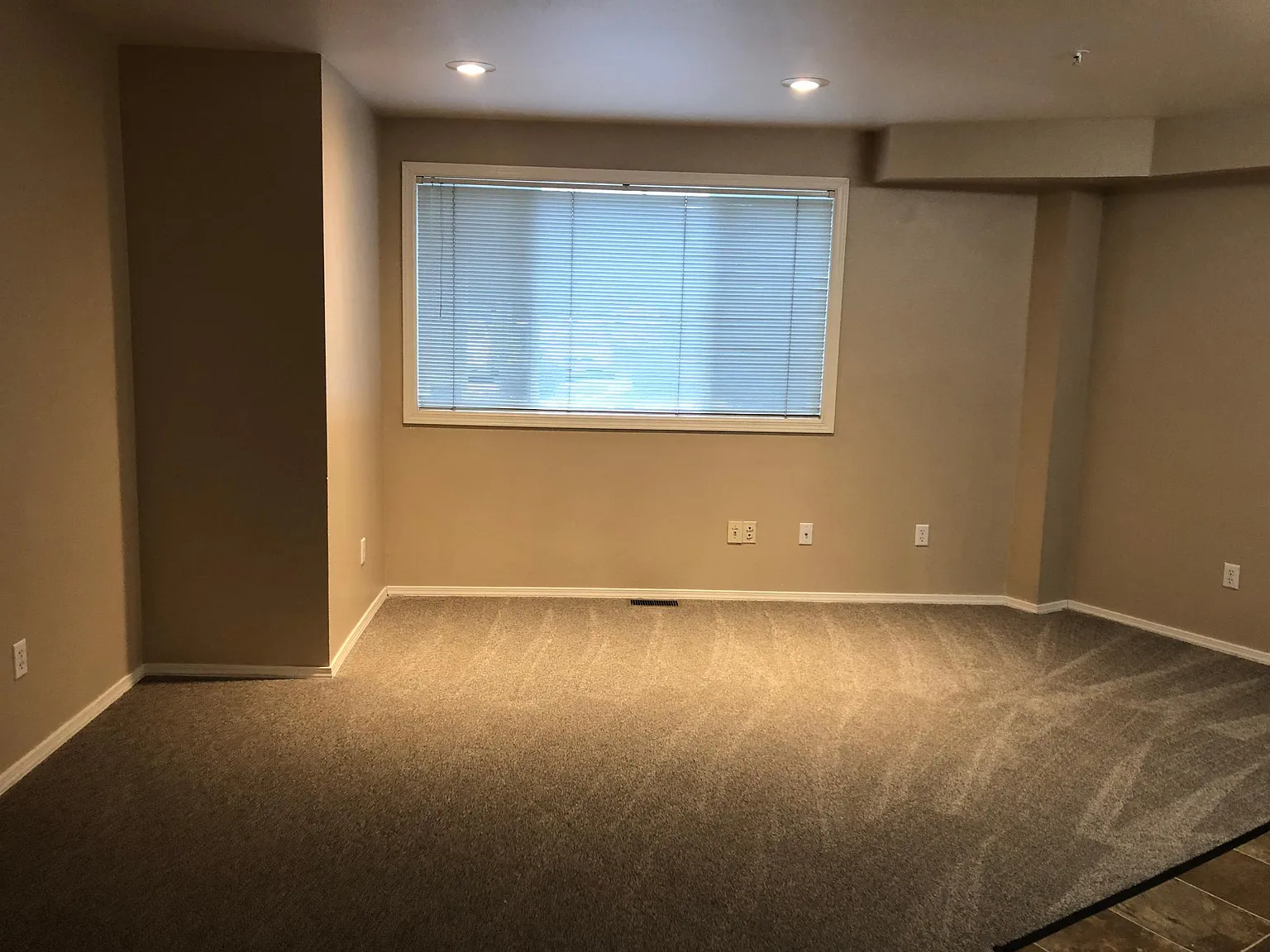 Studio, 488 sqft, $1,000 — Photo 2
