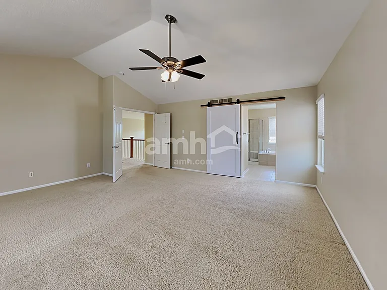 1556 S Catawba Cir — Photo 10