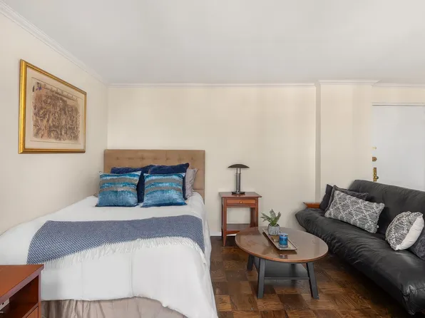 200 West 79th Street image 2 of 8