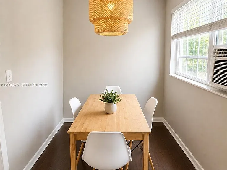 375 SW 19th Ave #2 — Photo 3