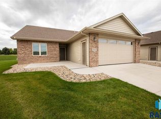 5431 S Salvation Pl, Sioux Falls, SD 57108