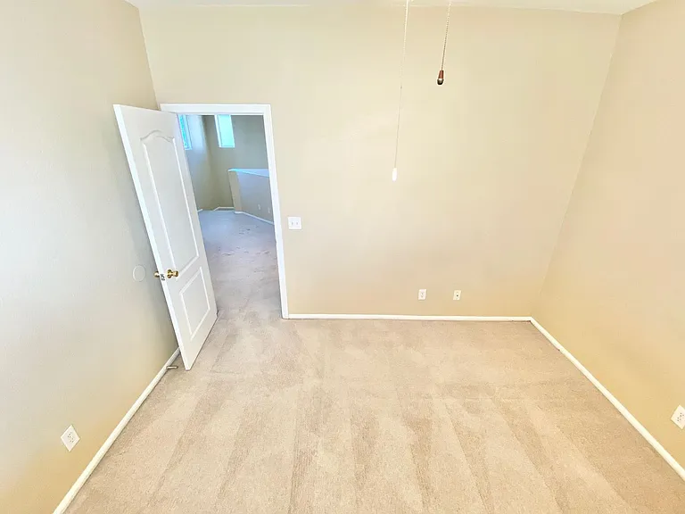 8836 Palm Creek Ct — Photo 16