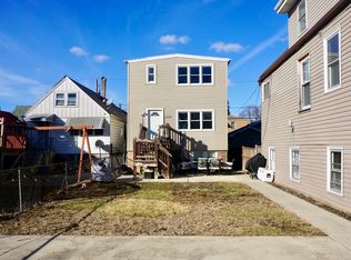 2502 W 46th St #2, Chicago, IL 60632